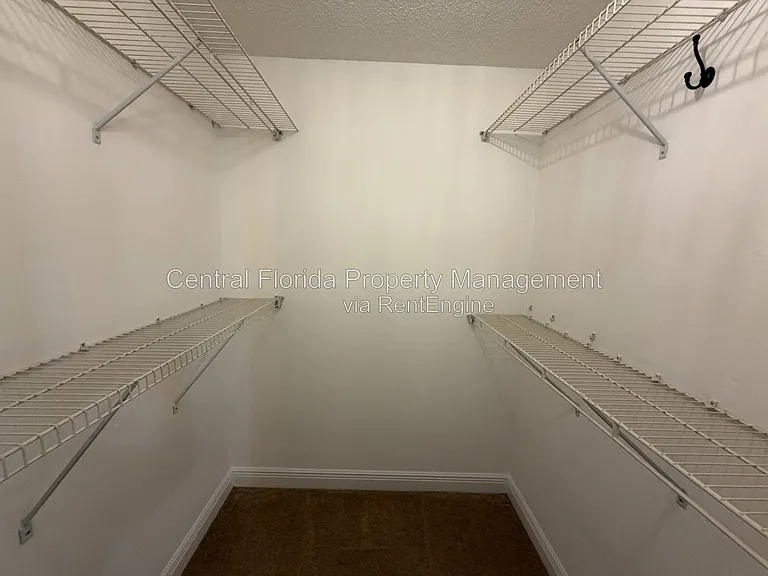 2925 Amroth Pl — Photo 11
