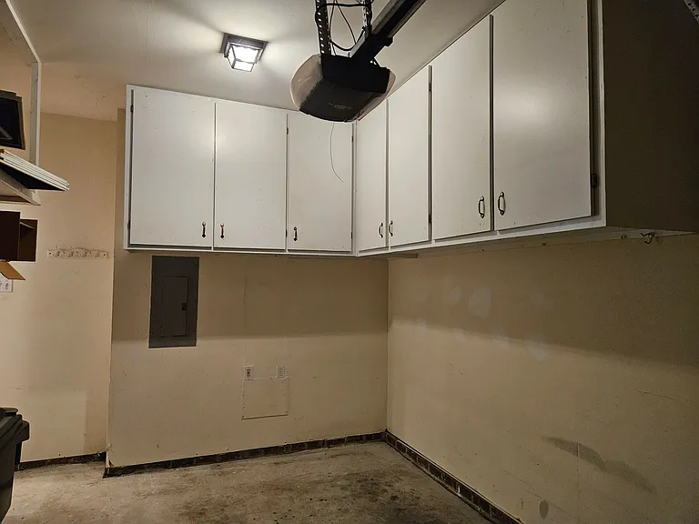 3214 Philmont Dr — Photo 26