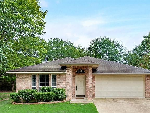 2nd image of 366 River Oaks Ln