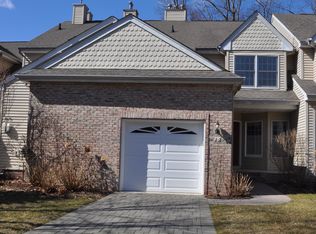 78 Carriage Ct, Allendale, NJ 07401