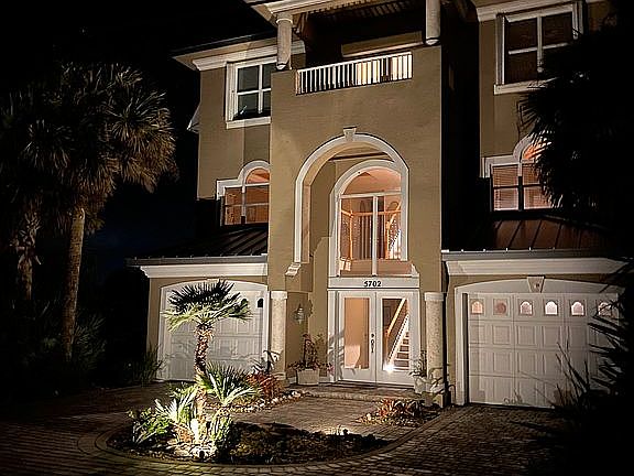 2nd image of 5702 S Atlantic Ave