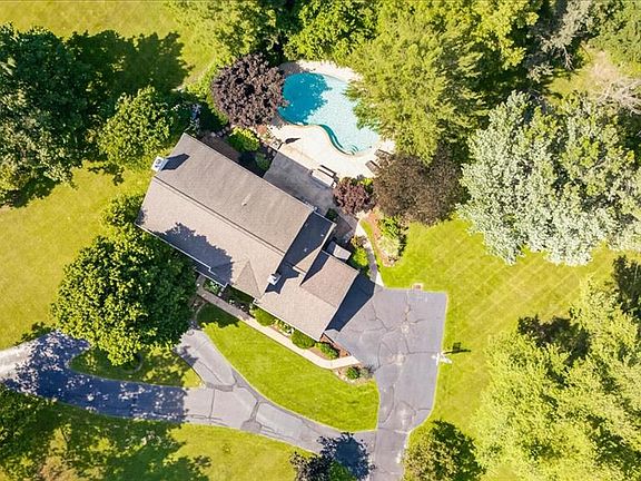 5th image of 13231 Thornhill Dr
