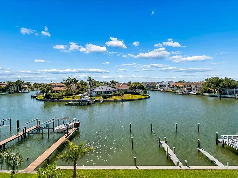719 Pinellas Bayway S #301 — Photo 49