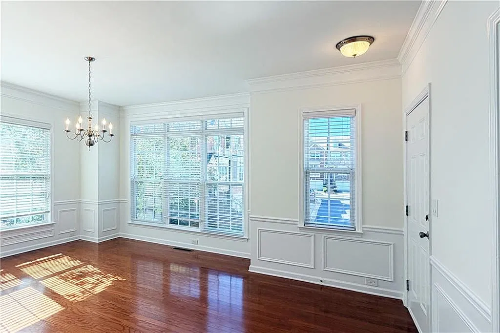 4 bed, 3.5 bath, 1796 sqft, $2,800 — Photo 4