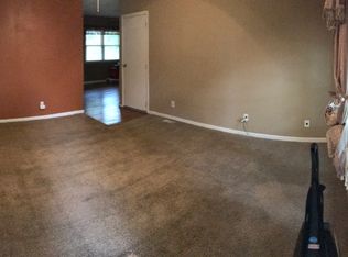 453 Summers Dr, Macomb, IL 61455
