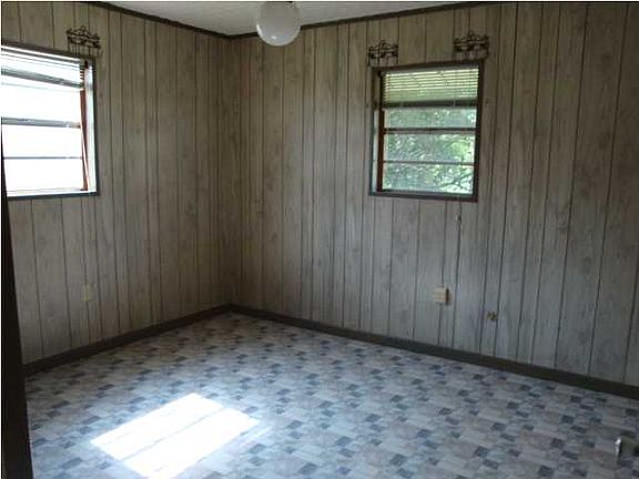4th image of 808 Redwood St