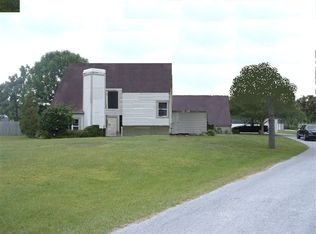 17316 Whirley Rd, Lutz, FL 33558