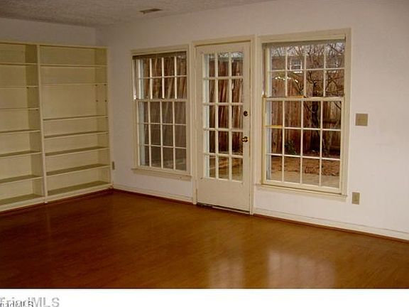 5th image of 3301 Regents Park Ln Unit F