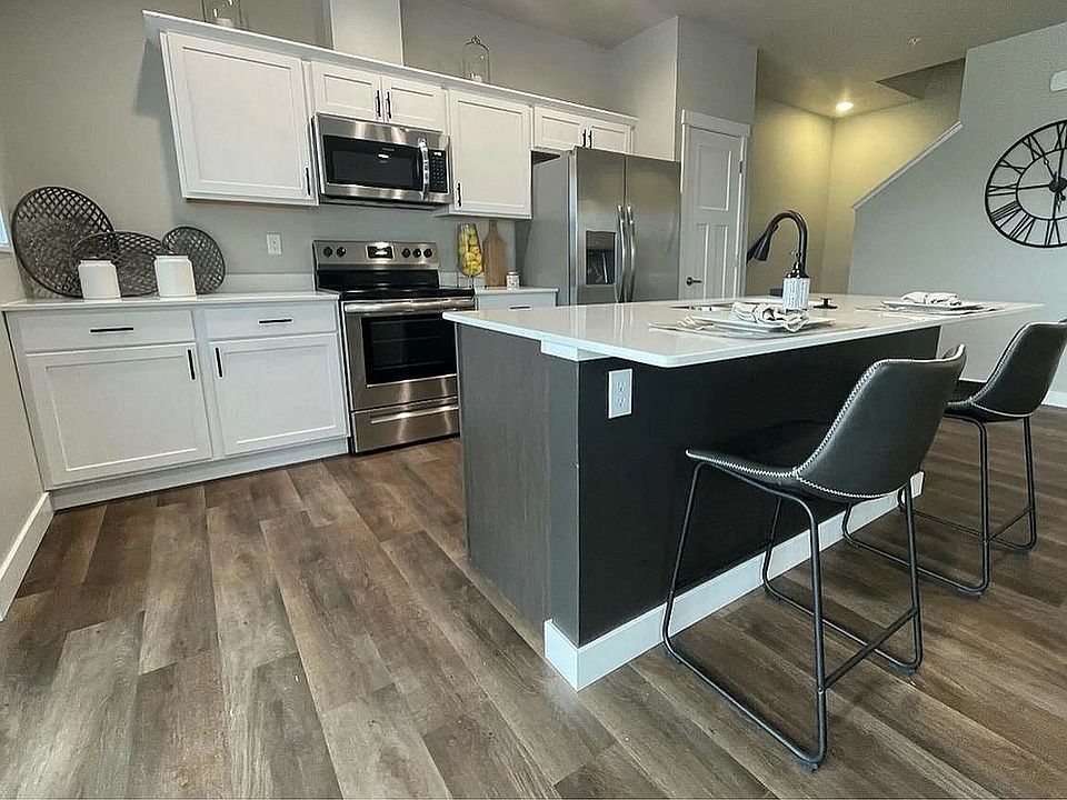 Elkwood Floor Plan - Kitchen