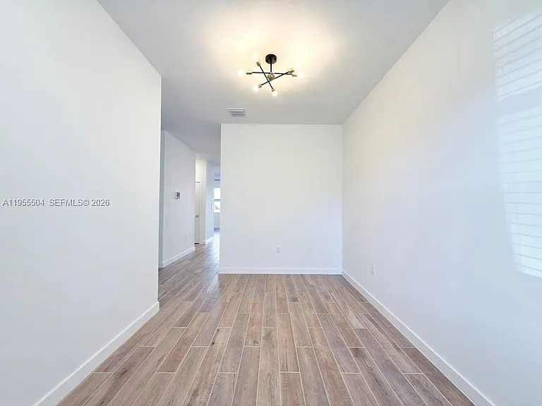 184 NE 13th Ter #0 — Photo 10