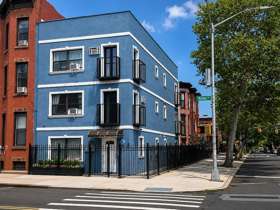 645 Halsey St #1F