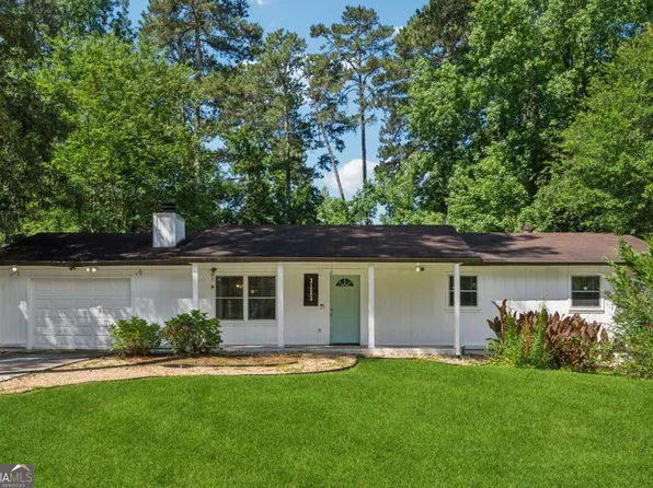 3123 Deshong Dr, Stone Mountain, GA 30087