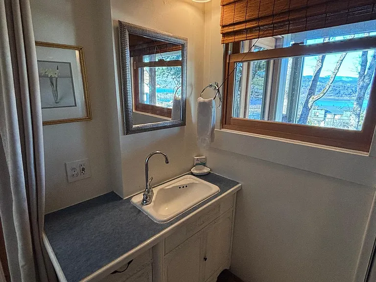 706 Sherman Ave #1 — Photo 11
