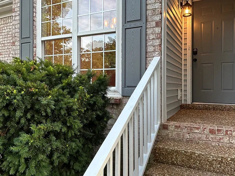 1132 McDonough Cir — Photo 4