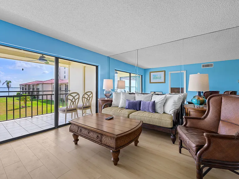 6177 Sun Blvd #215 — Photo 3