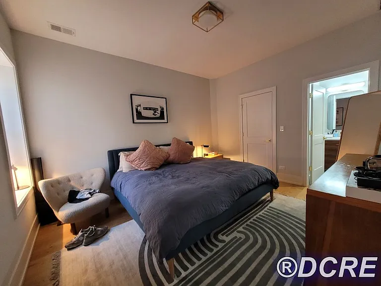 1318 W Winnemac Ave #3E — Photo 10