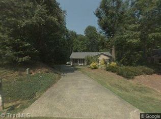 5301 Bent Tree Ct, Pfafftown, NC 27040