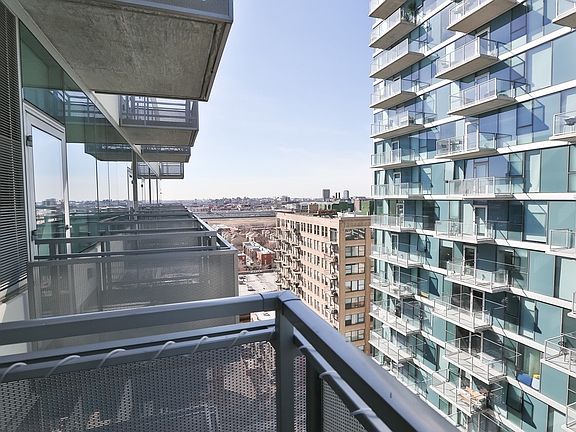 3rd image of 1345 S Wabash Ave NE #609
