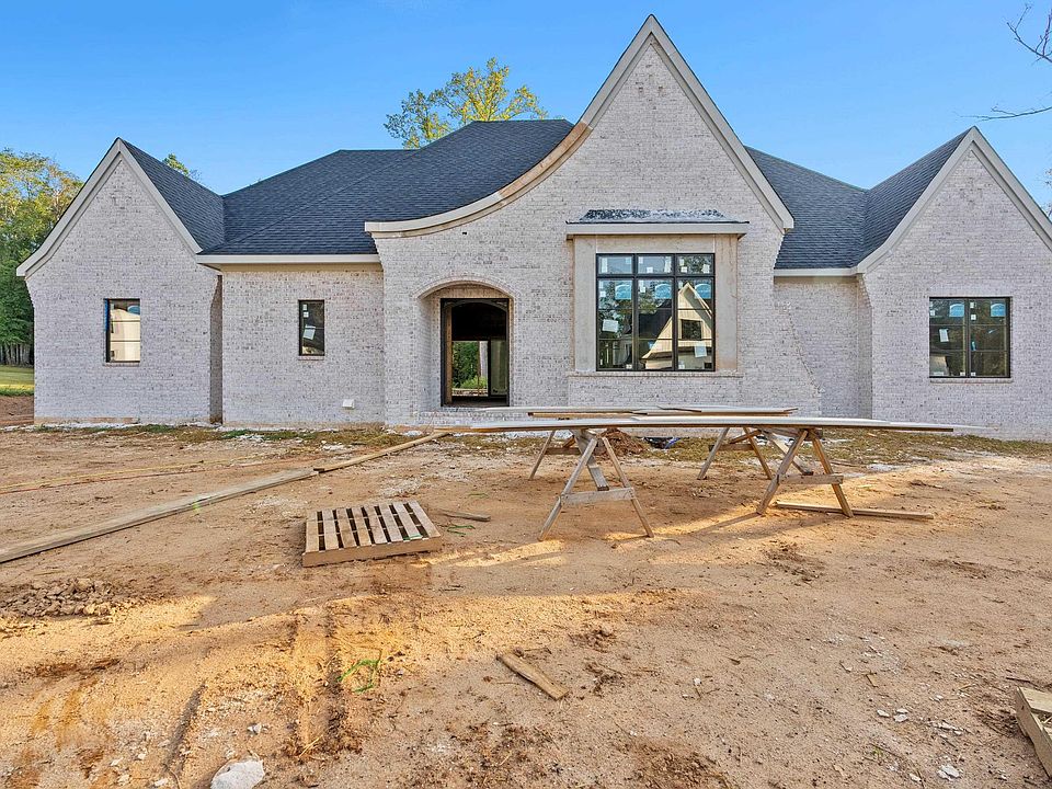 1st image of 17 Vintage Oaks Way