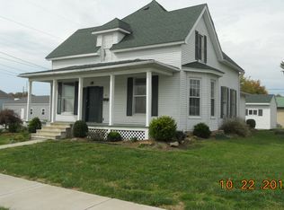 301 E Main St, Loogootee, IN 47553