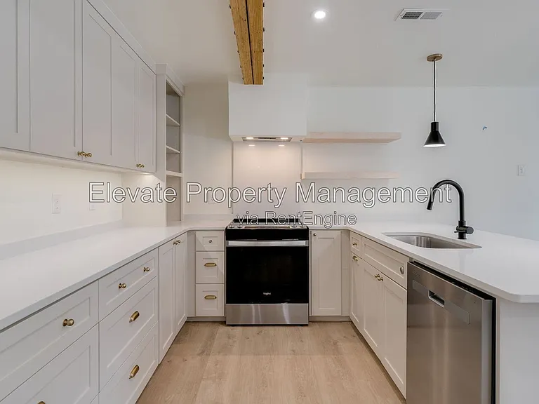 844 NW 43rd St #102 — Photo 13