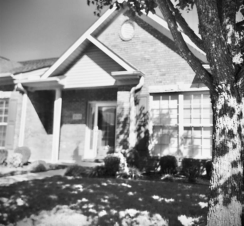 2nd image of 2616 Brompton Ln SW