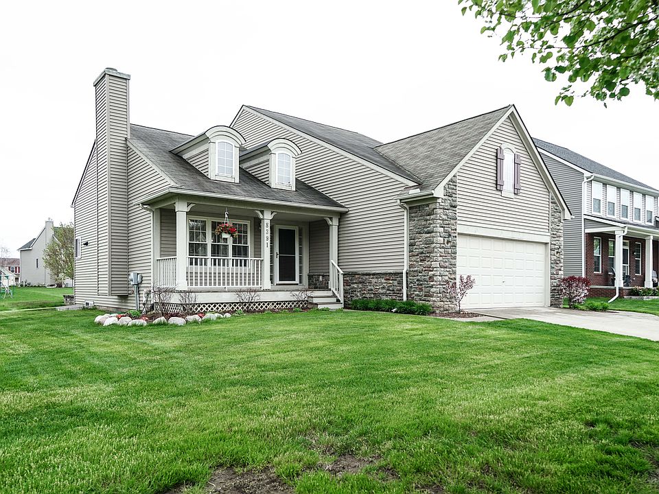 1st image of 8391 Parkridge Dr