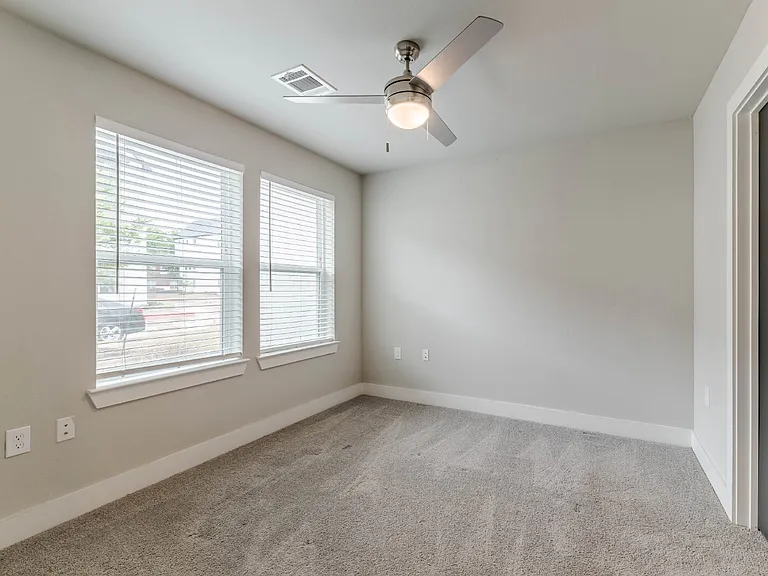 3353 Norris St — Photo 25