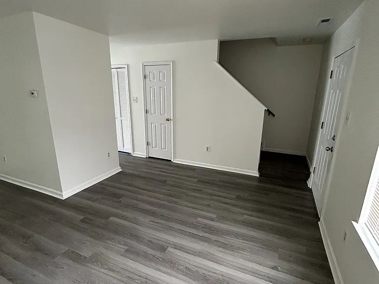 2203 Tall Pnes — Photo 4