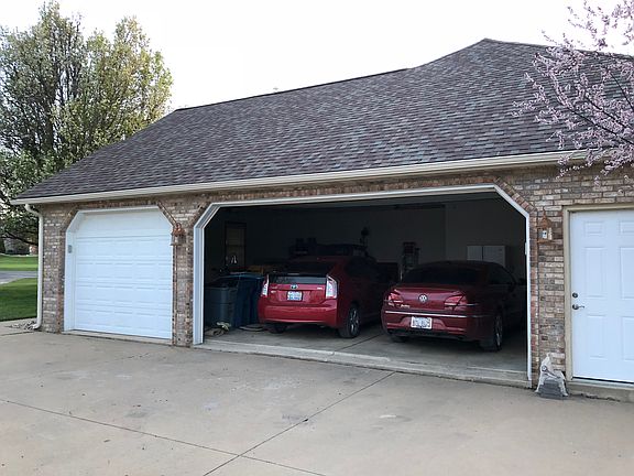 3 Car Garage