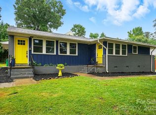 1414 Wembley Dr, Charlotte, NC 28205