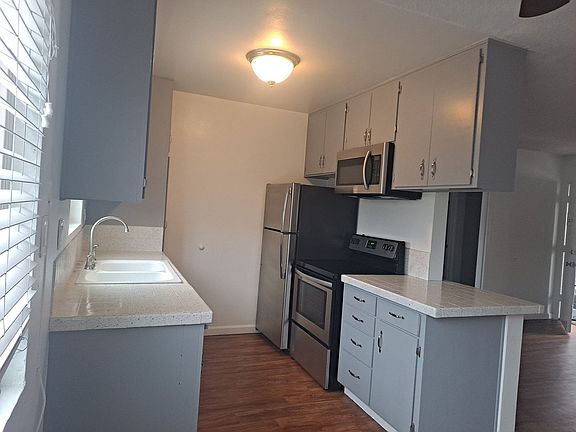 2nd image of 1156 Hornblend St APT 15