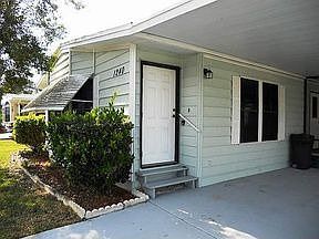 3rd image of 1240 Las Brisas Dr