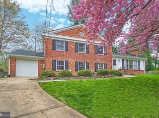 7405 Lanham Rd, Falls Church, VA 22043