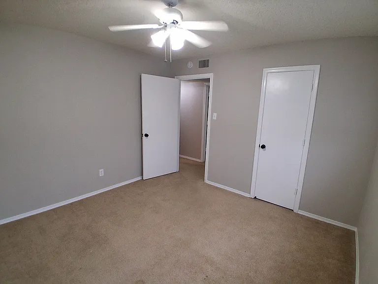 2802 S Fielder Rd #A — Photo 10