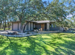 101 Bedford Drive, Spicewood, TX 78669