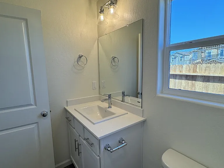 4549 Michelle Dr — Photo 25