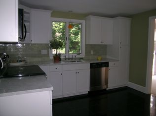 52 Enmore St, Andover, MA 01810