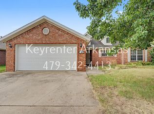 3801 SW Carriageway Ave, Bentonville, AR 72712