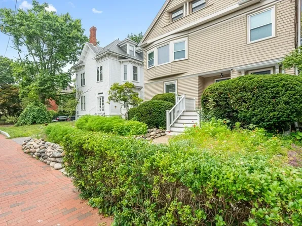 15-15-15A Forest St, Cambridge, MA 02140