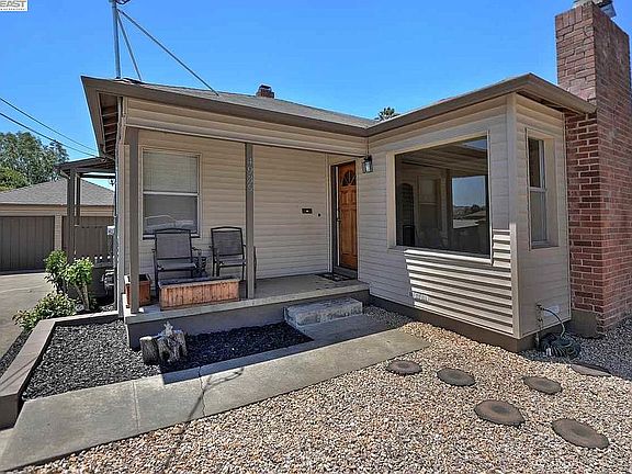 3rd image of 4939 Elrod Dr