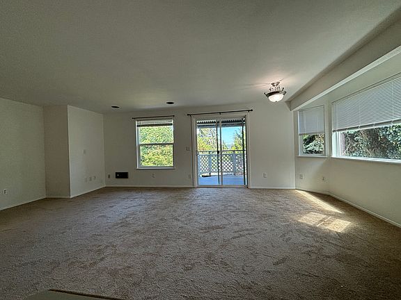 3rd image of 5848 Olive Ave E