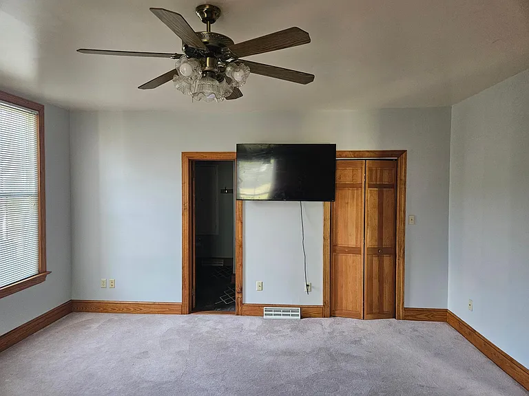 22864 Prince Edward Hwy — Photo 17