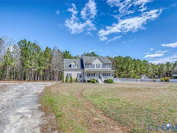 4th image of 3800 Willow Creek Dr