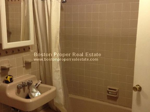 9 Marlborough #41 Boston - Back Bay Unit Photo 4 (1)