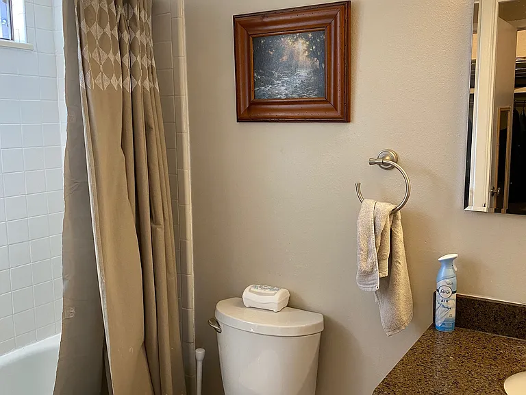 3825 S Monaco Pkwy #211-1 — Photo 3