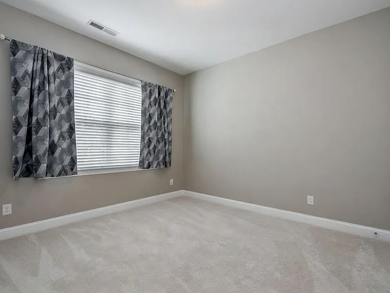 10524 Royal Winchester Dr — Photo 19