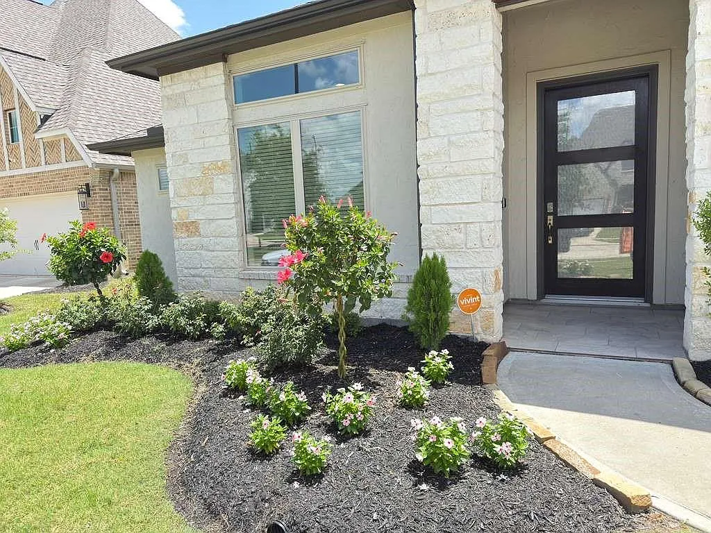 4 bed, 3.5 bath, 3139 sqft, $3,500 — Photo 4