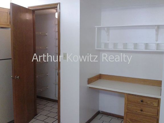 5th image of 818 N Halifax Ave APT 3