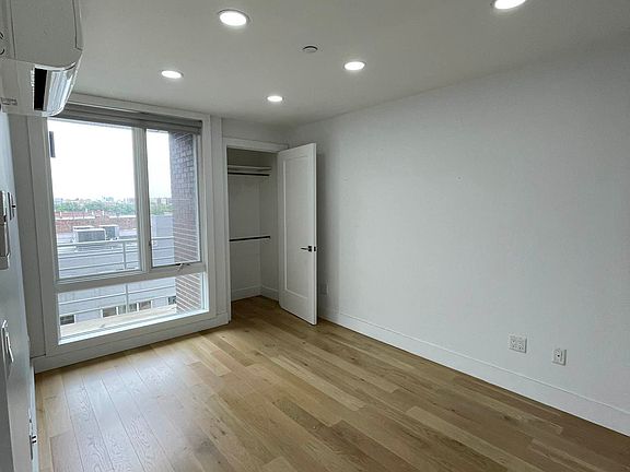3rd image of 25-10 38th Ave #3C